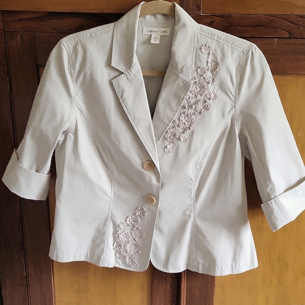 Coldwater Creek Jacket.Light khaki. Petite 8.Cotton.Intricate design. Ex…
